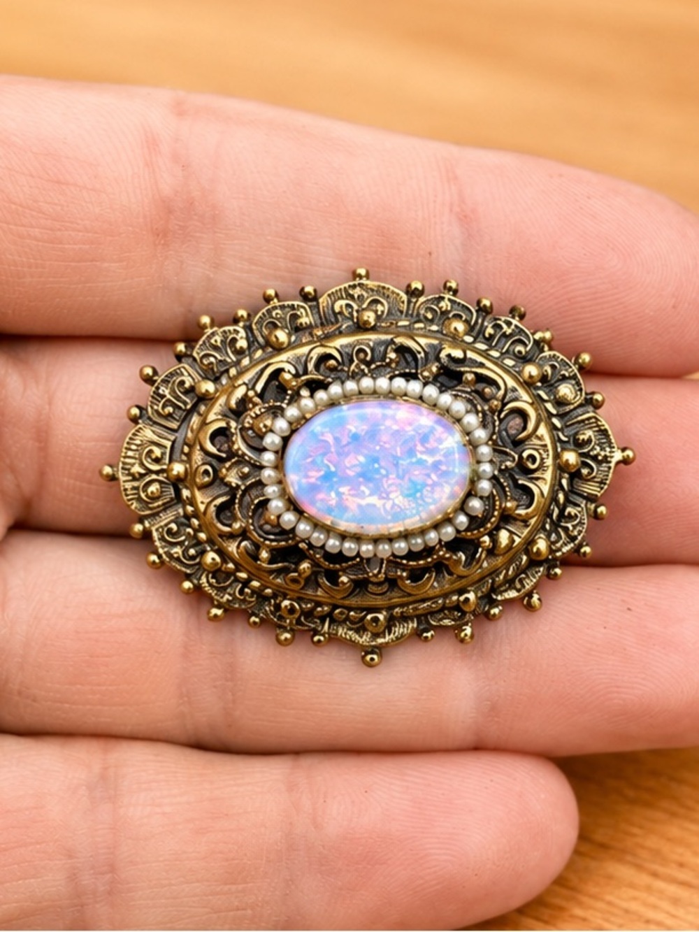 Vintage Gold Tone Opalescent Cabochon Pearl Filigree Brooch Ornate Victorian